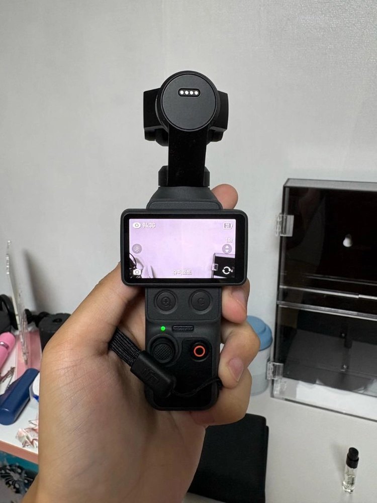 DJI 오즈모 포켓4 스탠다드 콤보 이미지