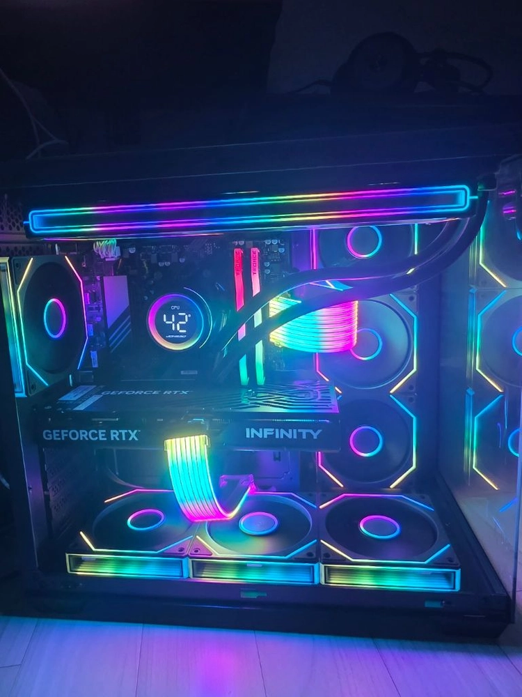 라이젠7 7800X3D RTX5070 신품본체 팝니다 - 안심되는 중고거래