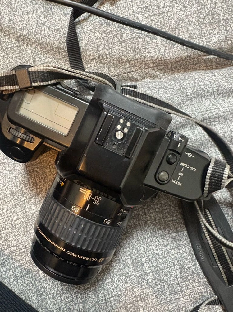 필름카메라 캐논 EOS 630 모델 이미지