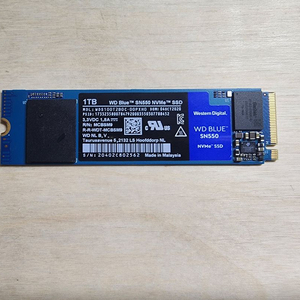 WD BLUE NVME M.2 SSD 1TB (2280) 컨디션 좋습니다. 이미지