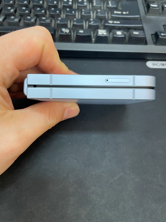 갤럭시Z플립6 블루 256GB 무잔상 상태좋은 중고47만6천팝니다 이미지