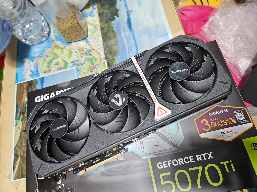 기가 RTX 5070 Ti 게이밍 oc 16GB 글래픽카드 팝니다 이미지