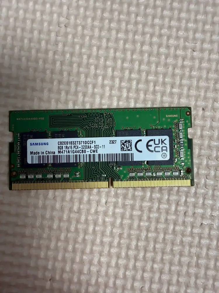 삼성 메모리 DDR4 8g 1개 택포 팝니다 이미지