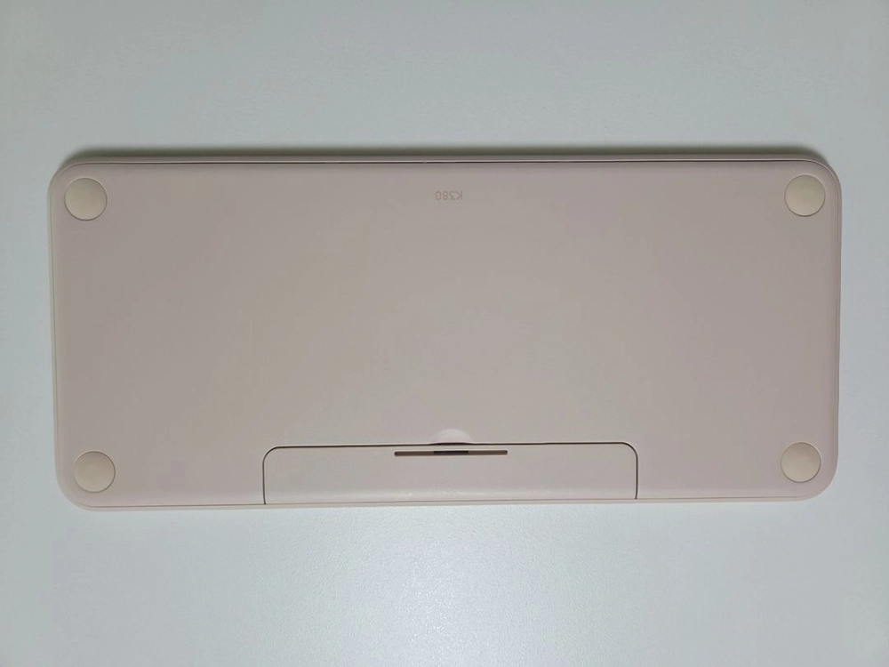 로지텍 K380 핑크 블루투스 키보드 이미지