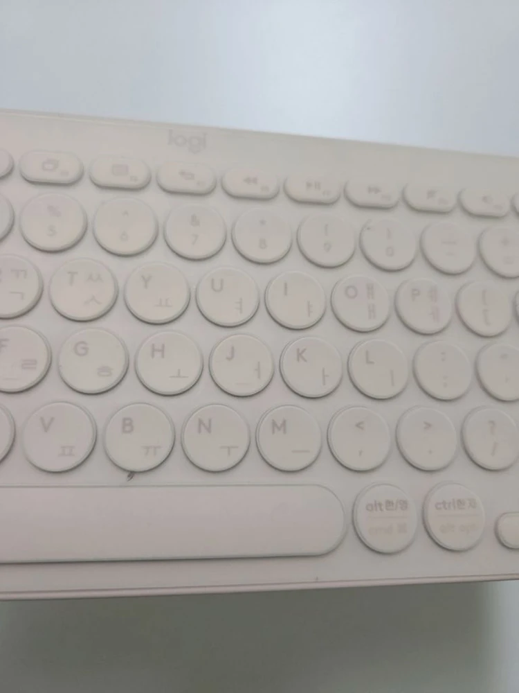로지텍 K380 핑크 블루투스 키보드 이미지