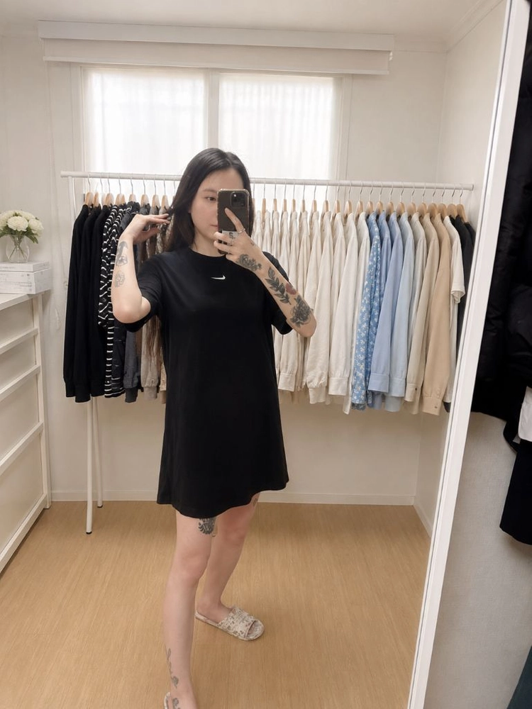 나이키 여성 블랙 반팔 원피스 XS 이미지