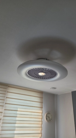 (미사용) LED 조명 천장 선풍기 실링팬 방등 60cm 유백 이미지