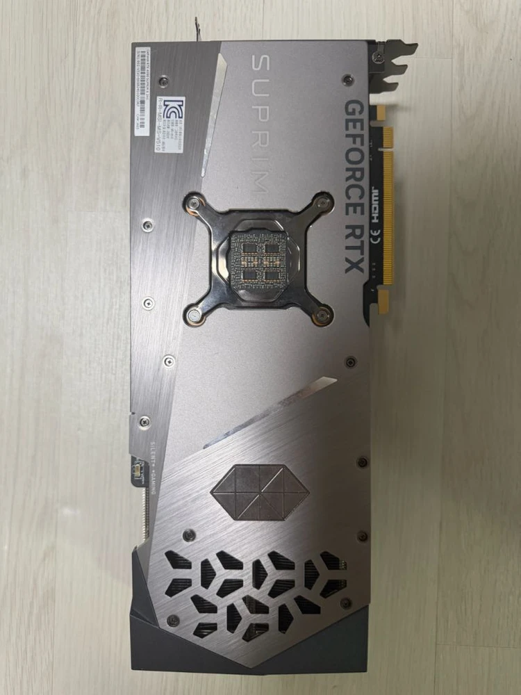 RTX 4090 그래픽카드 이미지