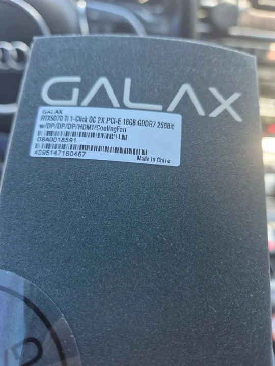 갤럭시 RTX 5070 Ti 16GB (미개봉) 이미지