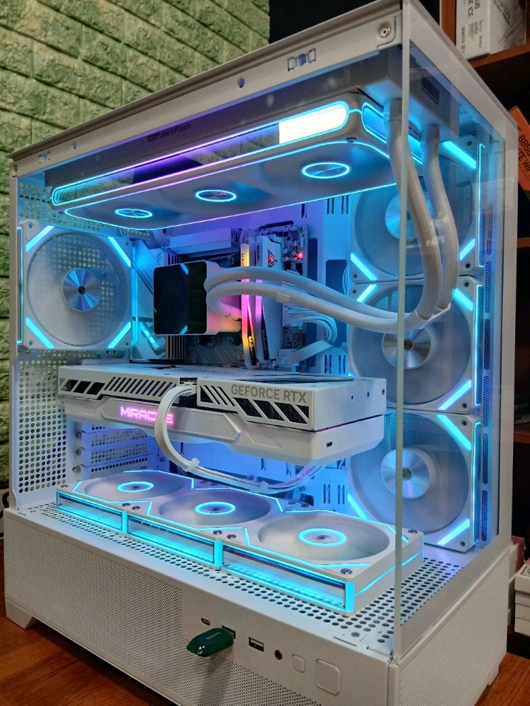 미사용 ) 9800X3D & RTX5080 게이밍 컴퓨터 pc - 안심되는 중고거래