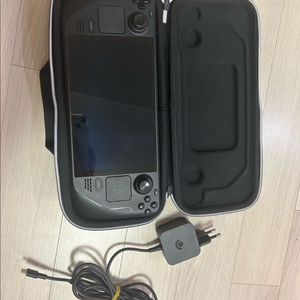 스팀덱 OLED 512GB 휴대용 게임기 배터리헬스 100 팔아요 이미지