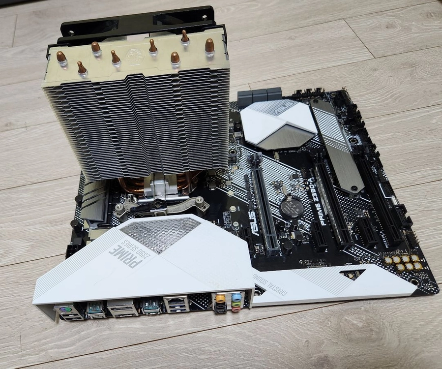 i9 9900KF + Z390 팔아요 이미지