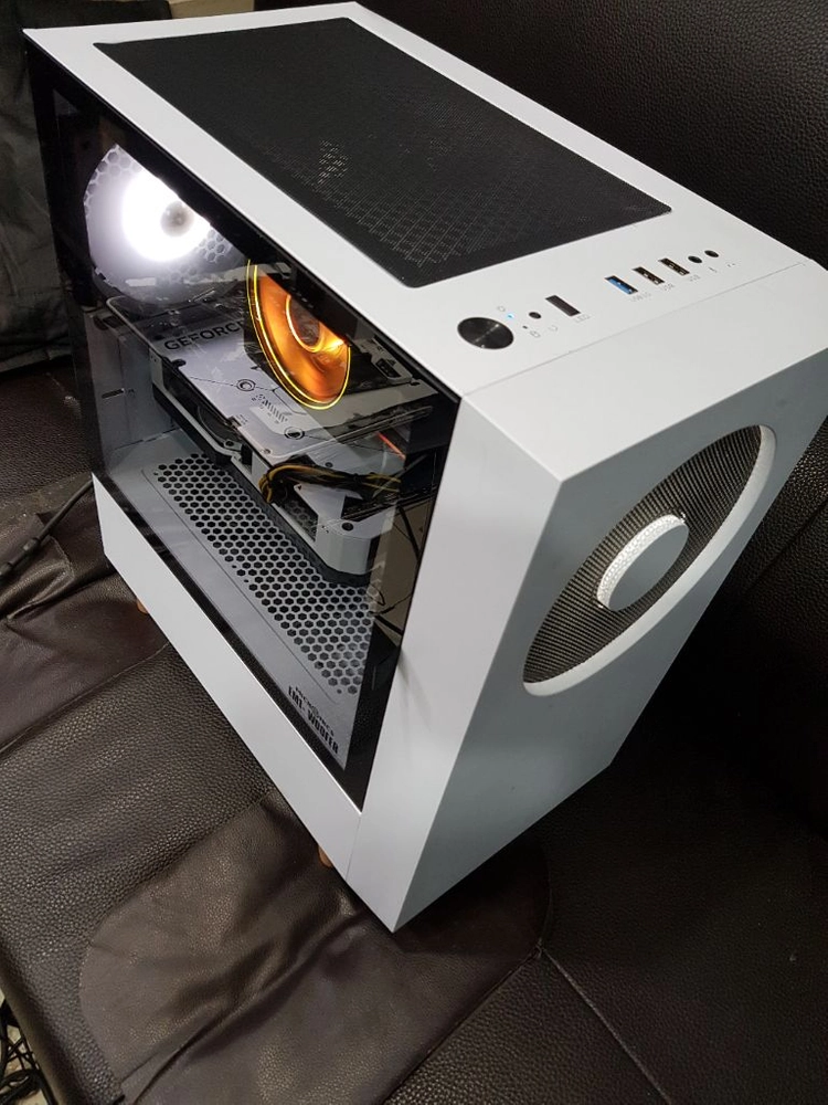 라이젠 7500F D5 16G RTX 4060 8G 그래픽 카드 이미지