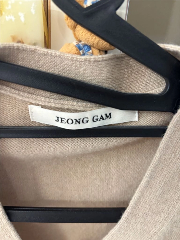 새상품 봄가을 가디건 정감스튜디오 이미지