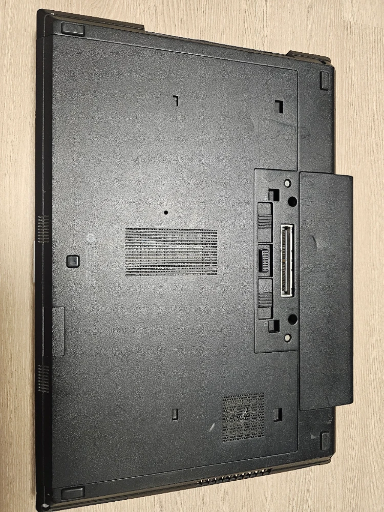 HP 8560P 부품용 노트북 이미지