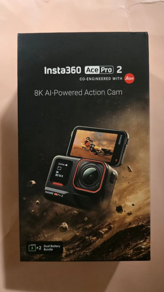 인스타360 에이스프로2 듀얼배터리 번들 이미지