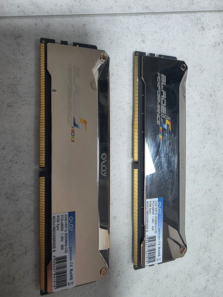 OLOY BLADE RGB DDR5 6000 CL32 16X2 32GB 램 판매 이미지