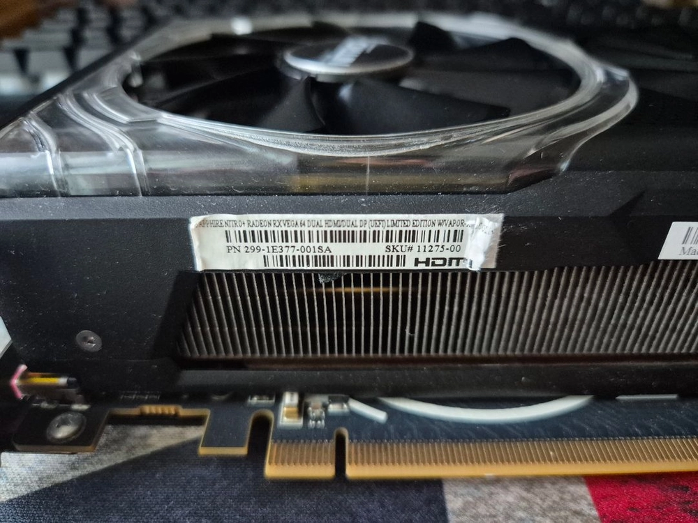 사파이어 rx vega64 리미티드 에디션 팝니다 이미지