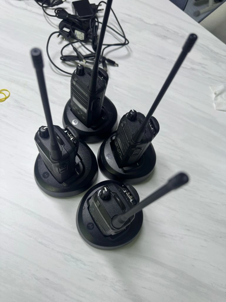 모토로라업무용 무전기 세트 이미지