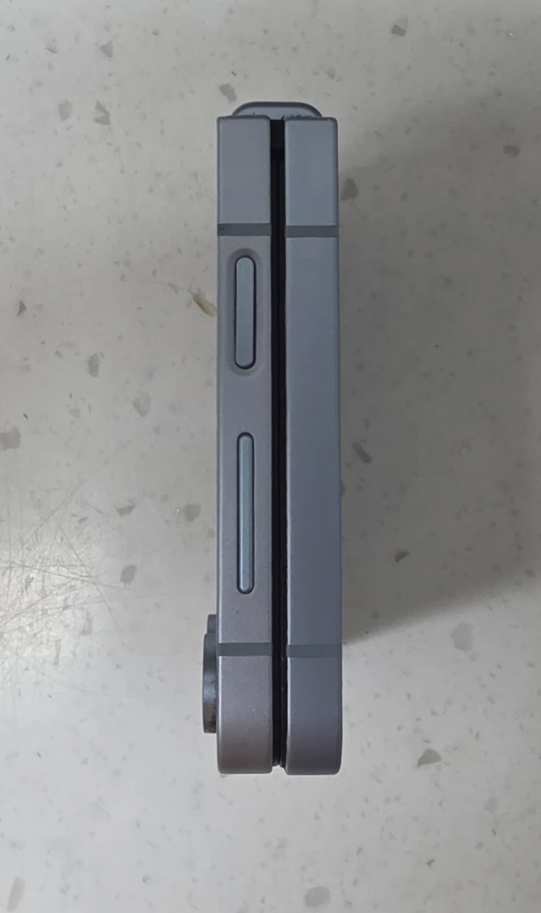 삼성전자 갤럭시 Z플립6 블루 256GB 이미지