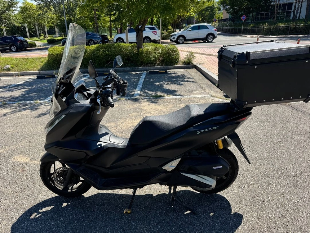 혼다 pcx125 25년 abs 짧은키로수 판매합니다 이미지