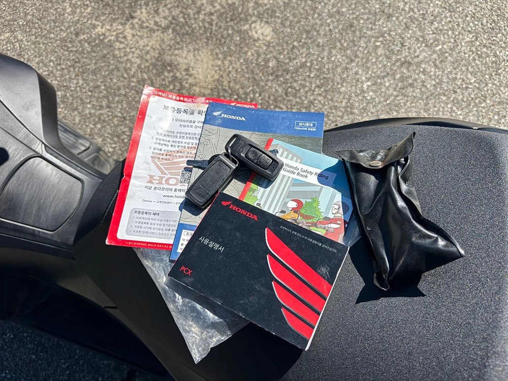 혼다 pcx125 25년 abs 짧은키로수 판매합니다 이미지