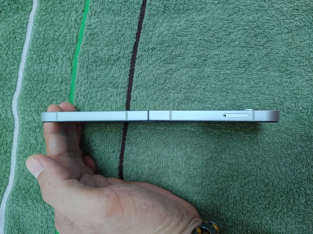 정상해지 S급 ㅡ 갤럭시 Z플립6 256GB 이미지