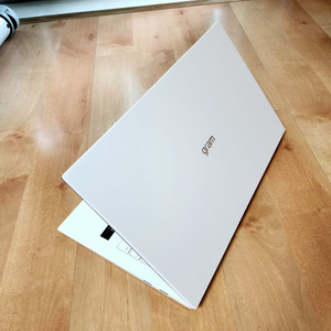 LG 그램 새것급 25년 구입 Ai+ 14코어 울트라5 16GB 순정품 윈11