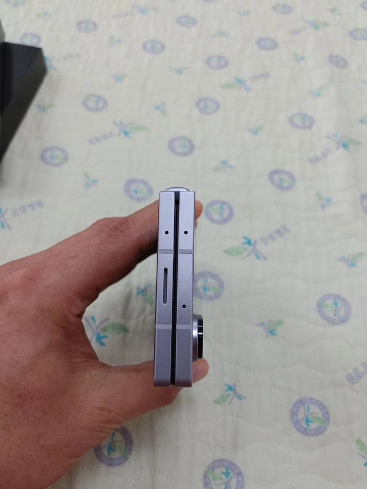 정상해지 S급 ㅡ 갤럭시 Z폴드6 256GB 이미지