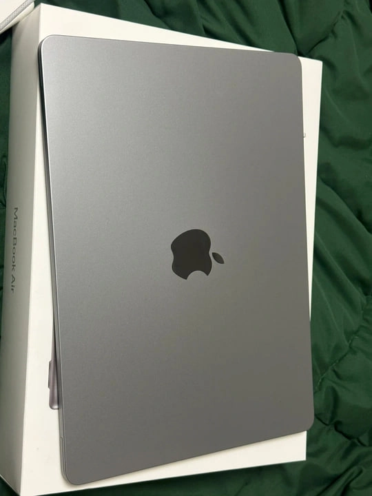 애플 맥북 에어 13 m2 16gb 256gb 8코어 풀박스 - 안심되는 중고거래