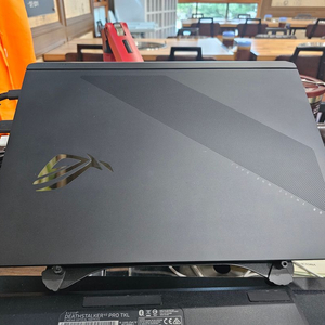 ASUS ROG STRIX SCAR 18 G835LW (RTX 5080) 이미지