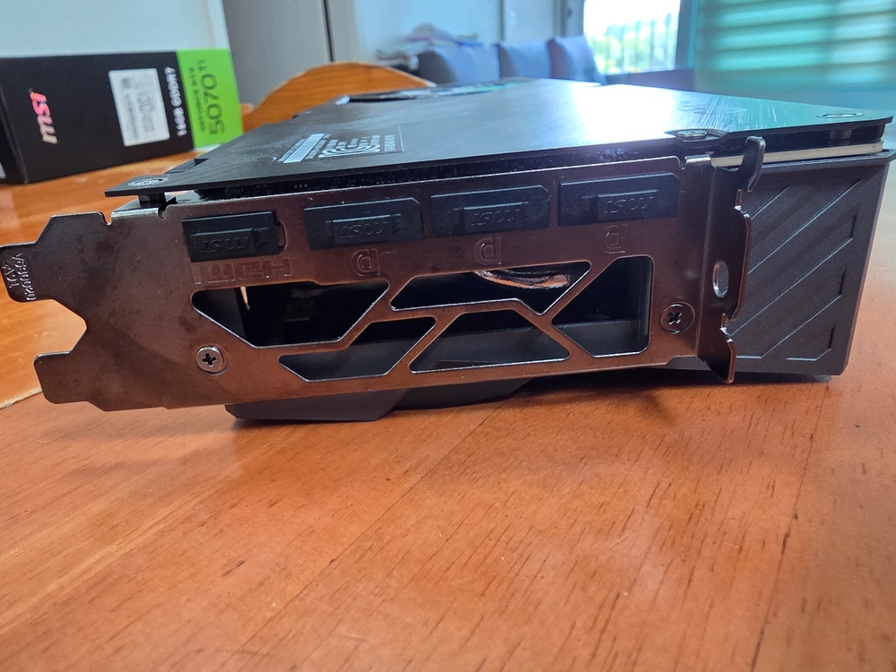 RTX 5070 Ti 게이밍트리오 그래픽카드 이미지