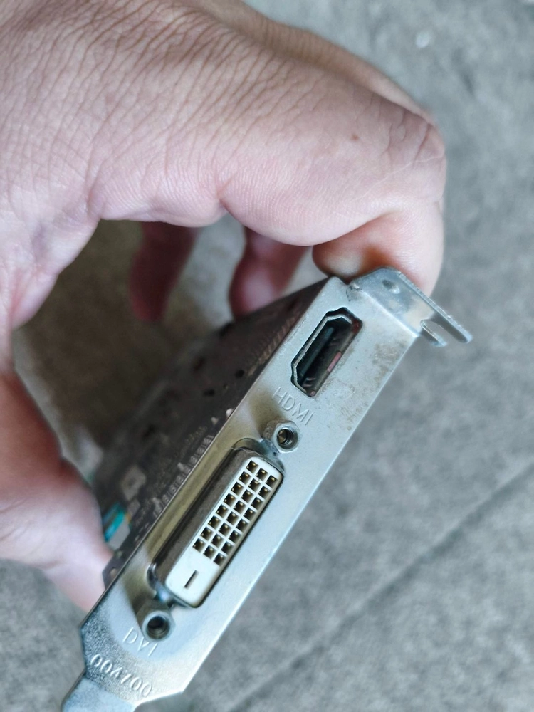 [LP VGA] gt 720 1g, 635 2g 2개 일괄 이미지