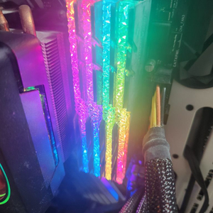 지스킬 Trident Z Royal DDR4 3200 CL14 32GB (8GBx4) 판매 이미지