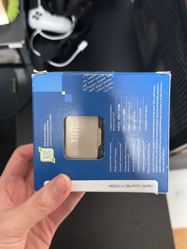 인텔 i7-13700k 이미지