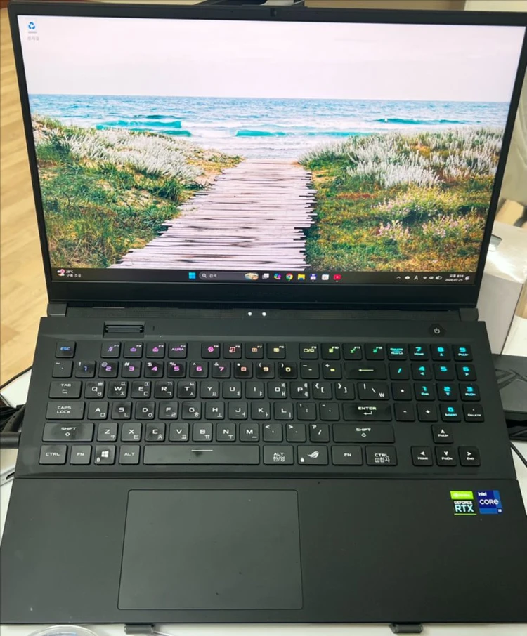 ASUS ROG Zephyrus S17 게이밍노트북 판매합니다. - 안심되는 중고거래
