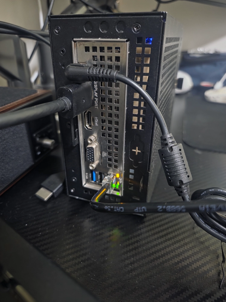 asrock deskmini x300 라이젠7 미니pc 이미지