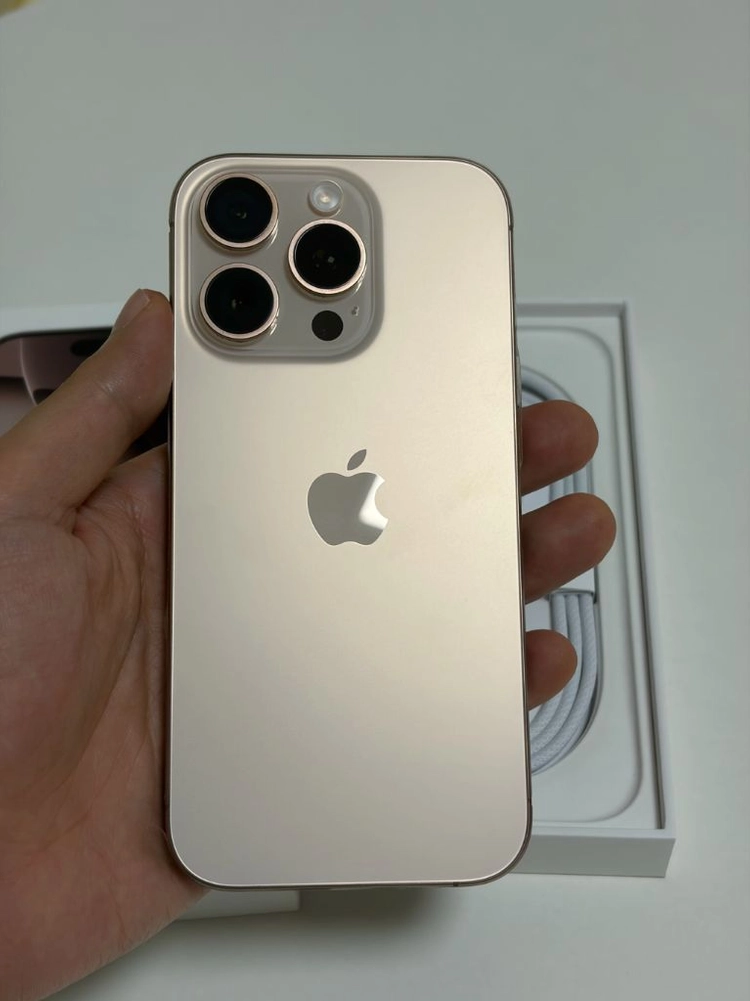 아이폰 16 프로 256GB 데저트티타늄 이미지