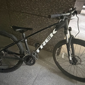 트렉 마린 5 MTB 자전거 블랙 이미지