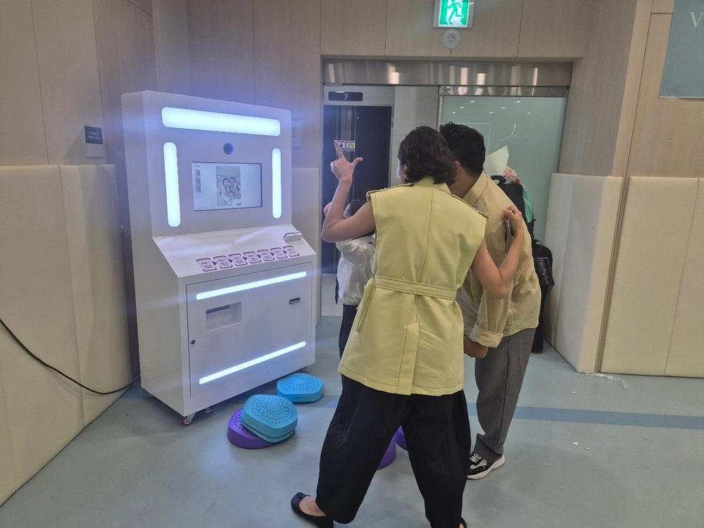 포토부스.인샹네컷.인생사진기계 렌탈 이미지