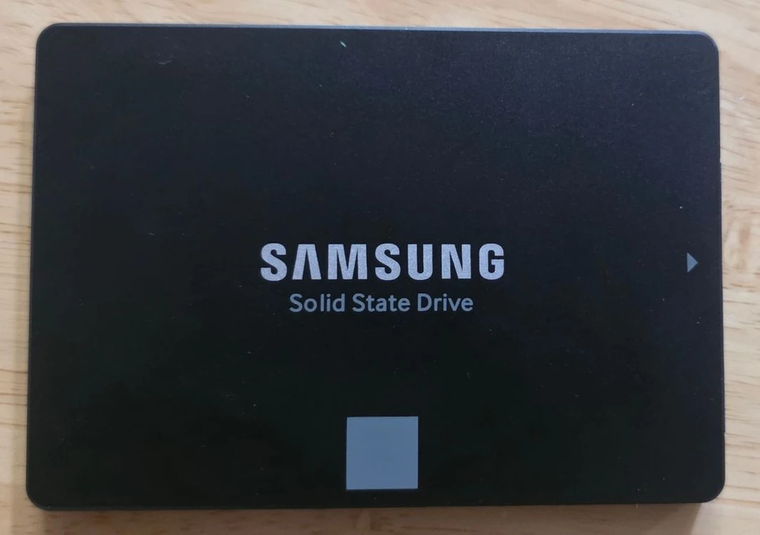 삼성 860 EVO 500GB SSD 이미지