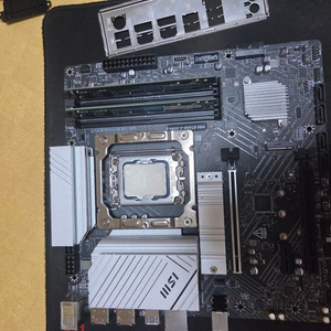 i5 12400F +MSI PRO B760M-A(ddr4) + ddr4 3200 8x2+ 쿨러 이미지
