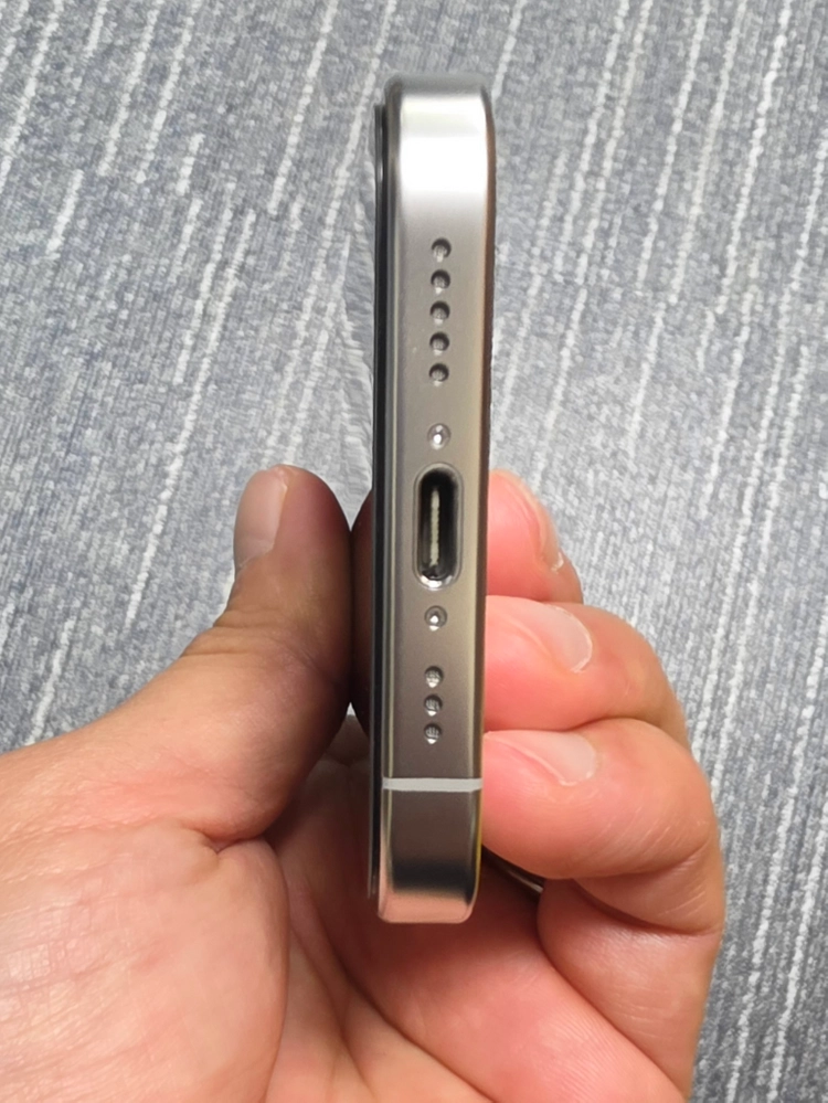 아이폰 16 프로 256GB 화이트 S급 이미지