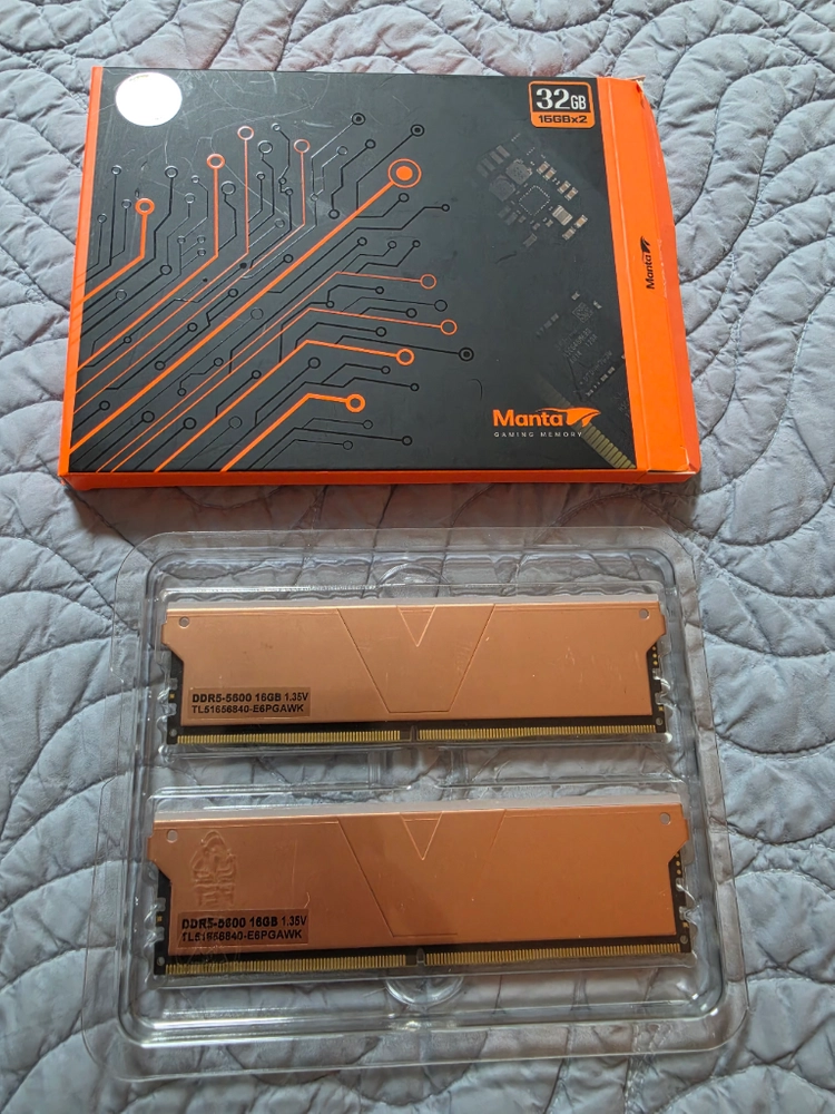 만타 ddr5 5600 rgb 램 32g (16*2) - 안심되는 중고거래