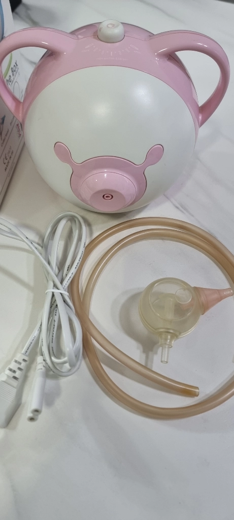 핑크색 콧물 흡입기 이미지