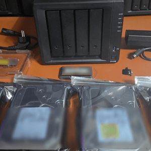 시놀로지 DS918+ 서버용 HDD MG 24TB 24테라 이미지