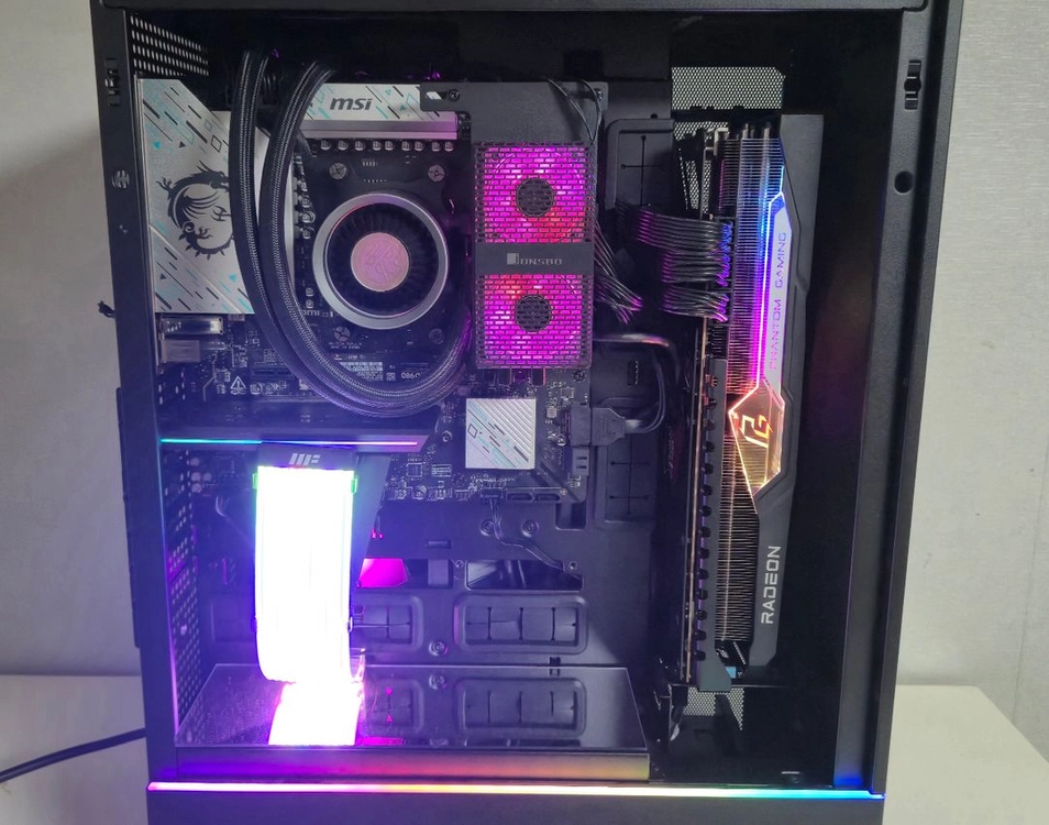 (중고) 9700x 7900xtx 램 32GB 게이밍 컴퓨터 이미지