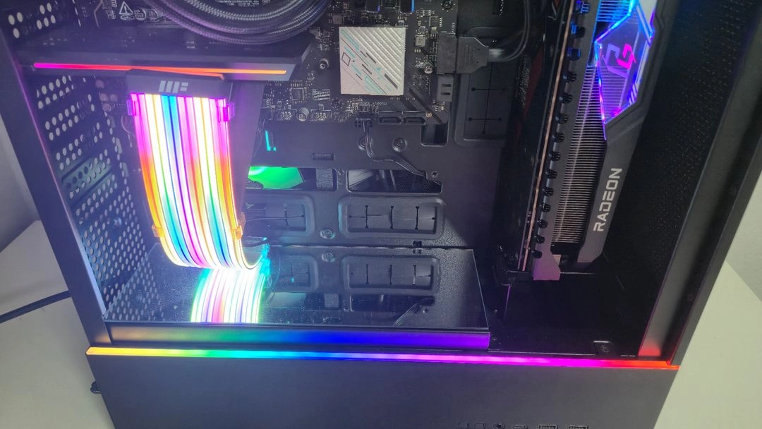 (중고) 9700x 7900xtx 램 32GB 게이밍 컴퓨터 이미지