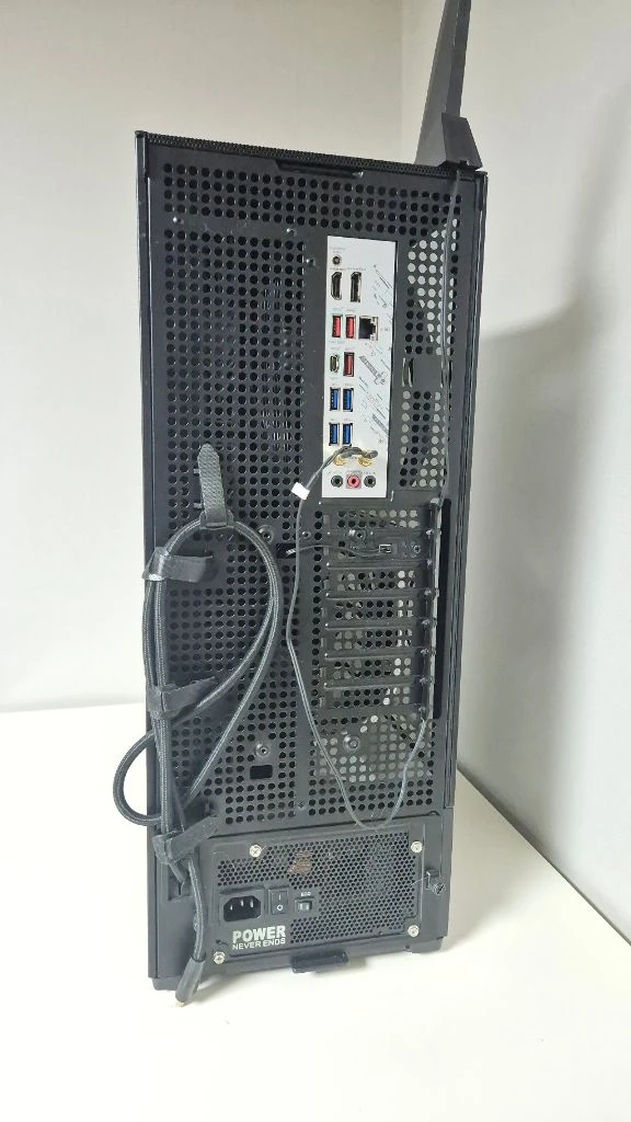 (중고) 9700x 7900xtx 램 32GB 게이밍 컴퓨터 이미지