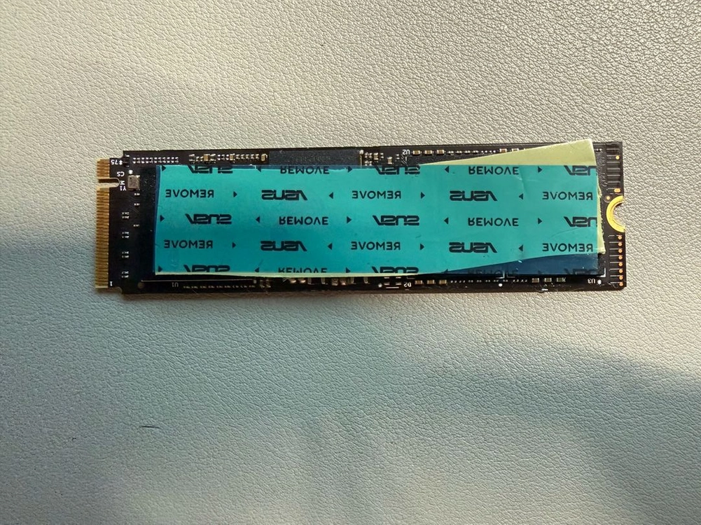 WD SN850x M.2 NVMe SSD 2TB 이미지